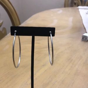 Stainless steel medium size hoop earrings